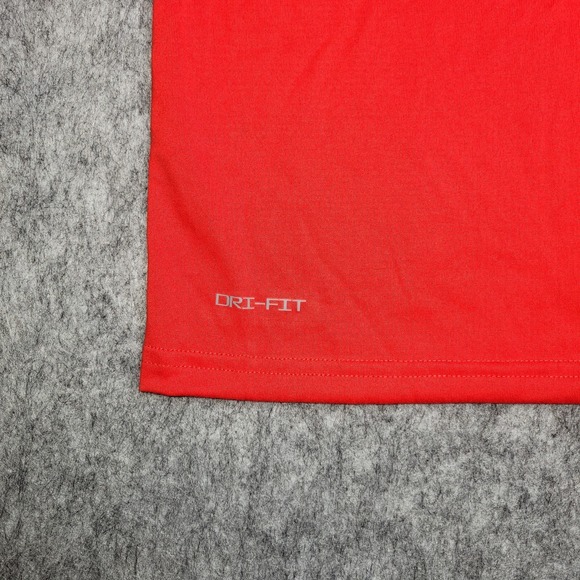 Nike The Tee Shirt Size Small Boys Kids Youth S Red Dri-Fit Logo Short Sleeve - Picture 3 of 9